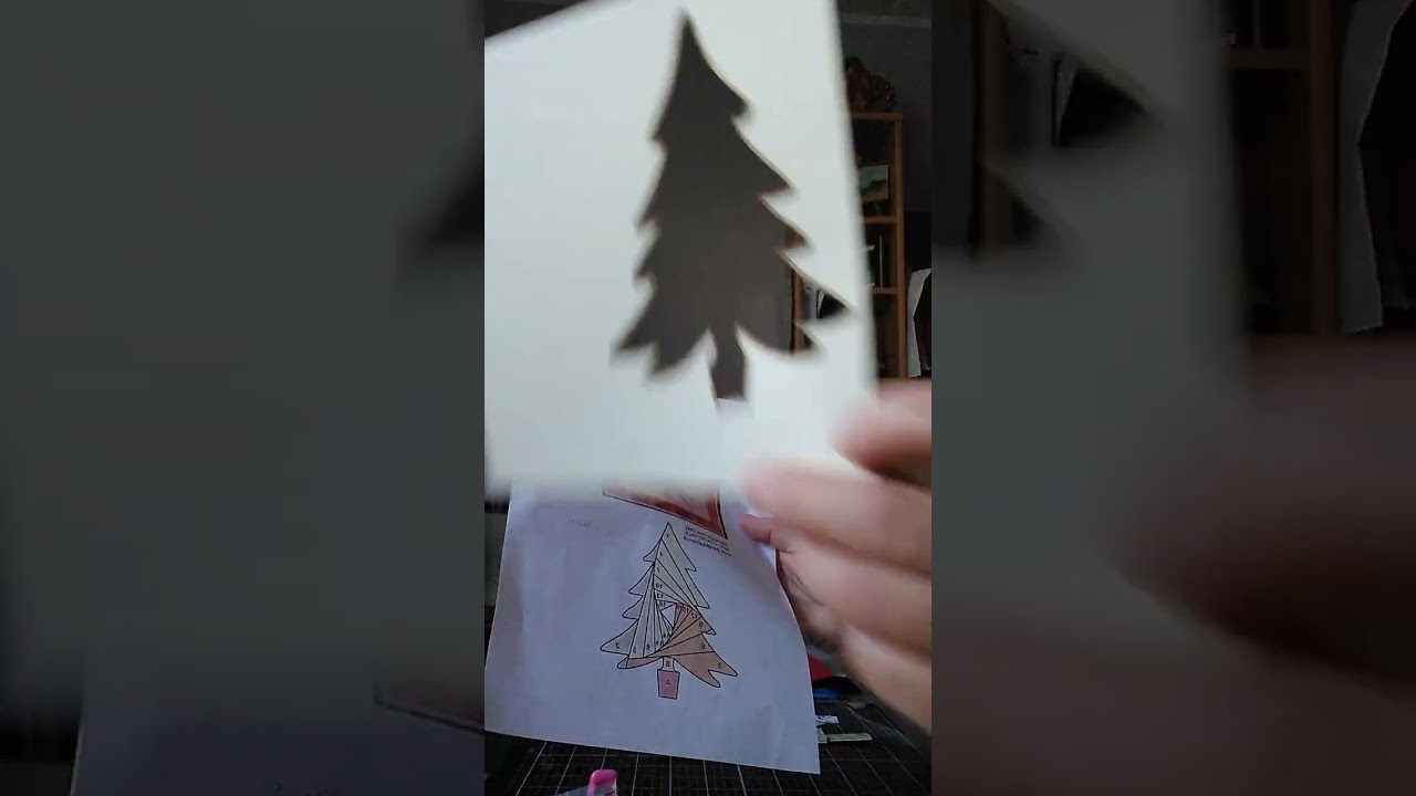 technique iris folding carte pour les fêtes de Noël