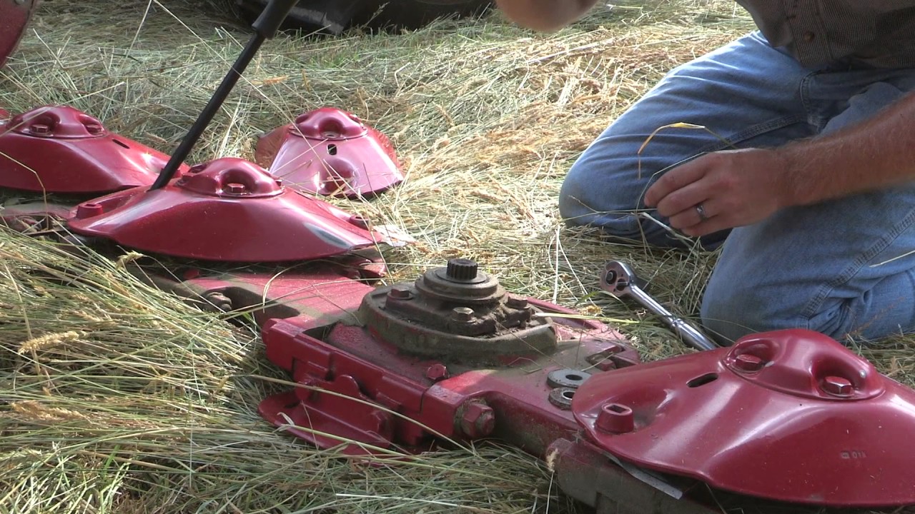 Cutterbar Protection - New Holland ShockPRO™ Hubs for Disc Mowers