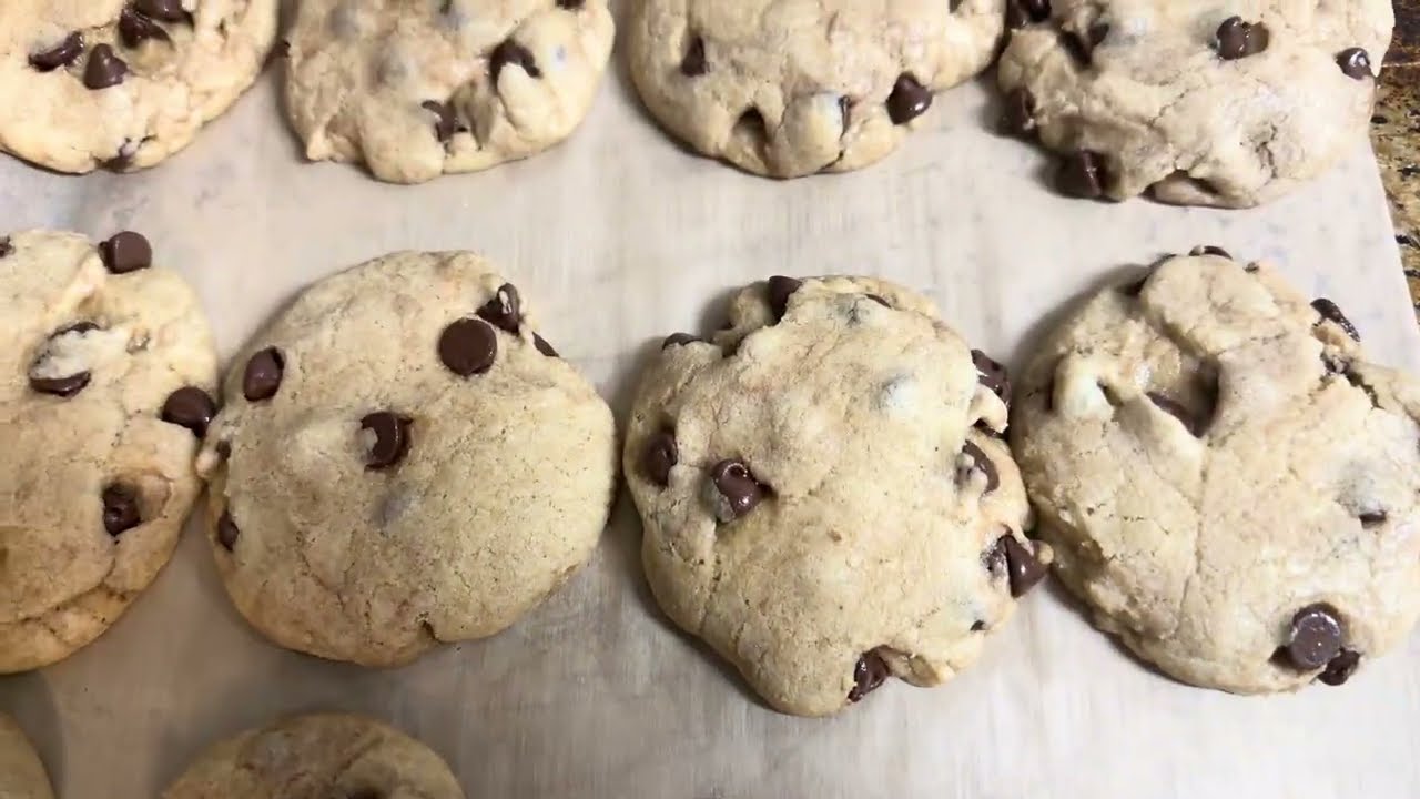Fudgy chocolate chip cookies 🍪 💖💖💖 homemade