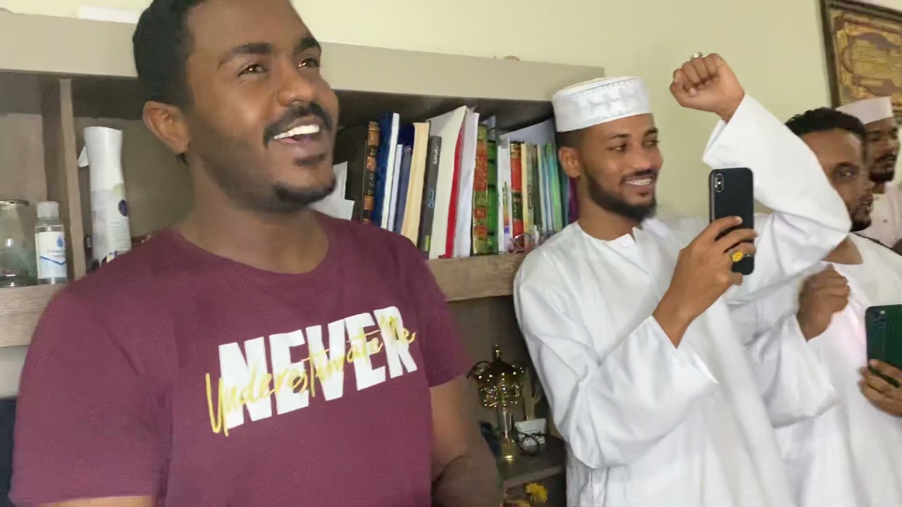 صل يا سلام _ اداء المادح عبد العال والمجموعة