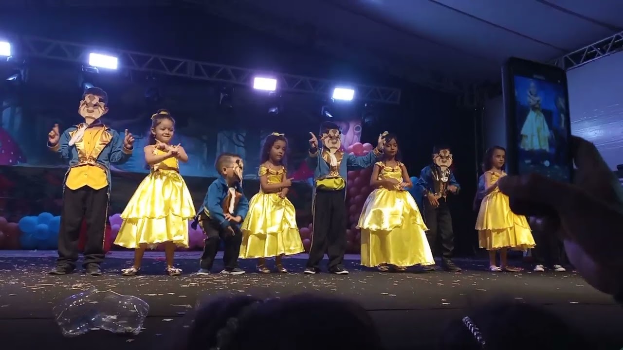 Apresentação A bela e a fera -  Pedro Angelo