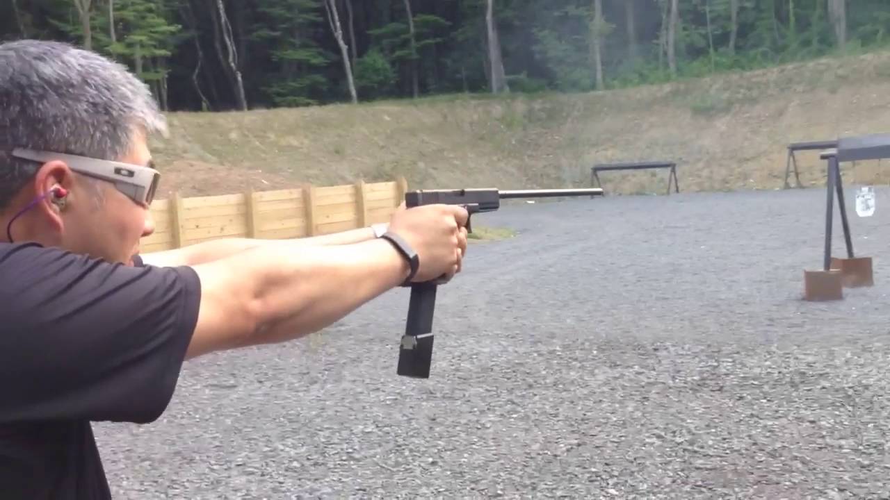 Testing the CAA Roni Carbine C-G2 rifle kit for the Glock17