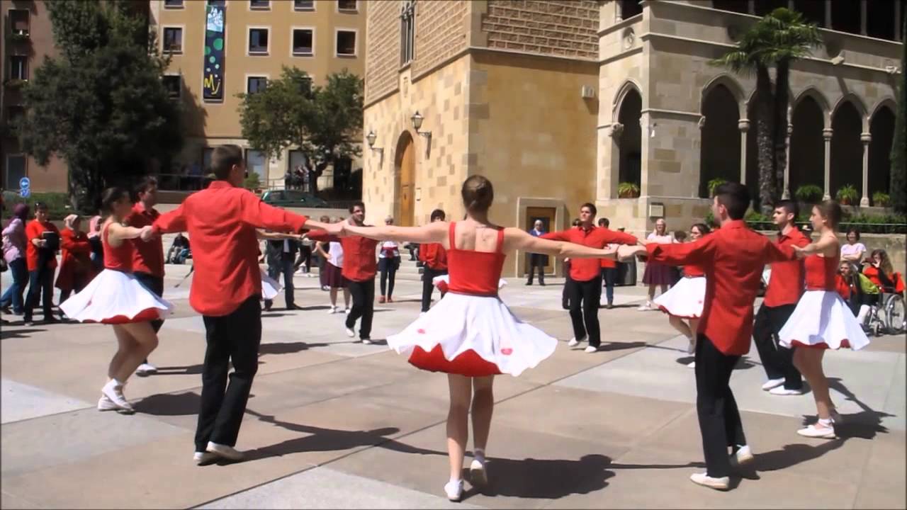 50 anys Colla Maig - Sardanes a Montserrat 19-04-2015