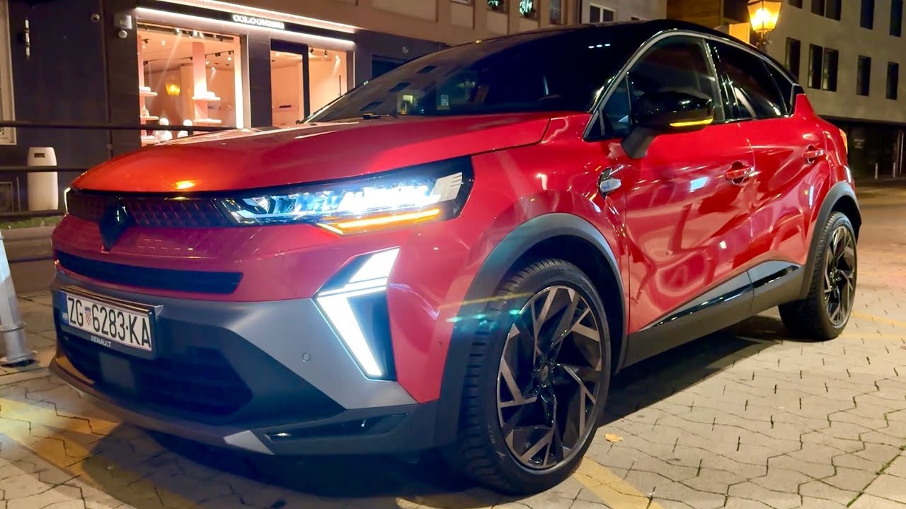 RENAULT CAPTUR FACELIFT (2025) at night - IMPRESSIVE LED lights, COOL AMBIENT lights