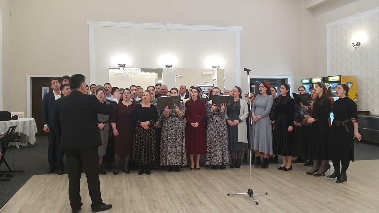 Familia Mandici - O chemare vine din intunecimi