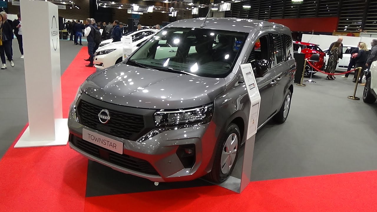 2022 Nissan Townstar Combi 1.3 130 N-Connecta - Exterior and Interior - Salon Automobile Lyon 2022