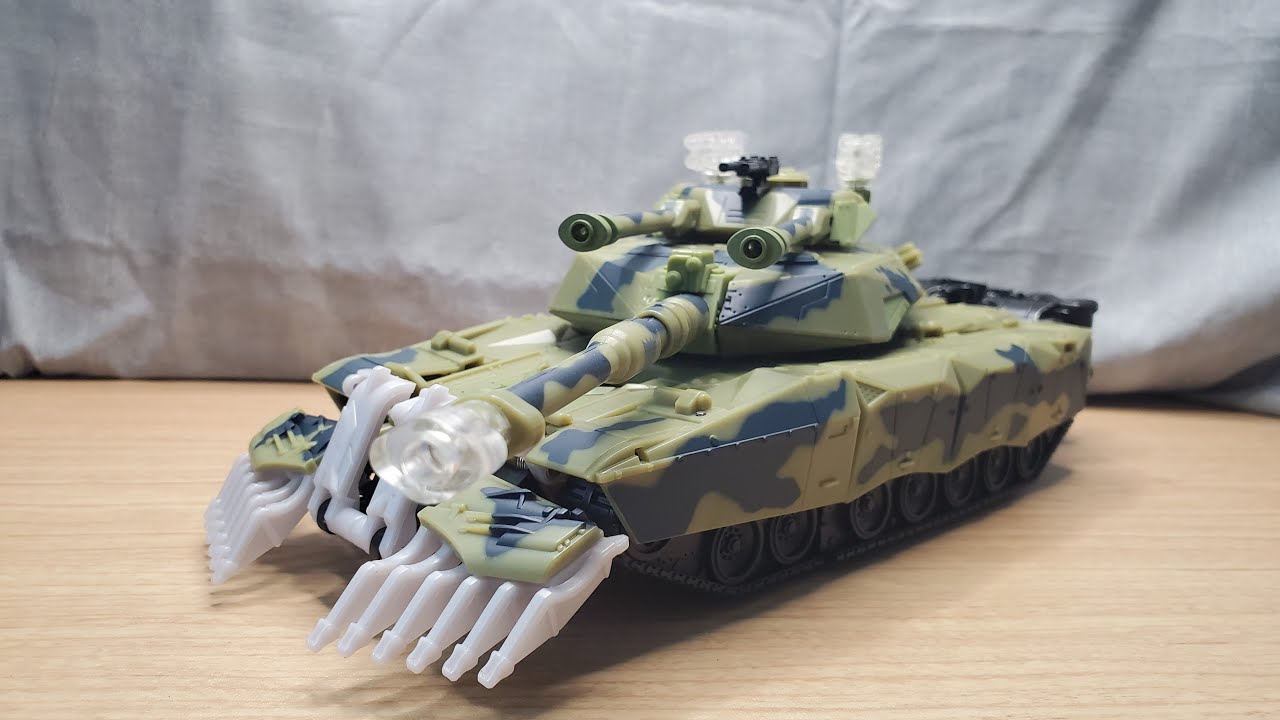 Transformers 2007 Leader Class Brawl Review