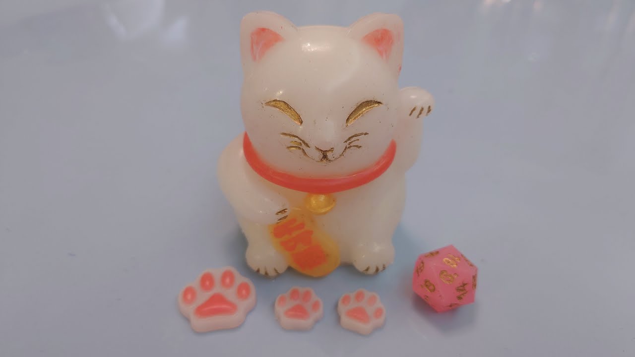 Sophie and Toffee November Elves Box 2023 – Fortune Cat Stress Ball & Squishy Dice