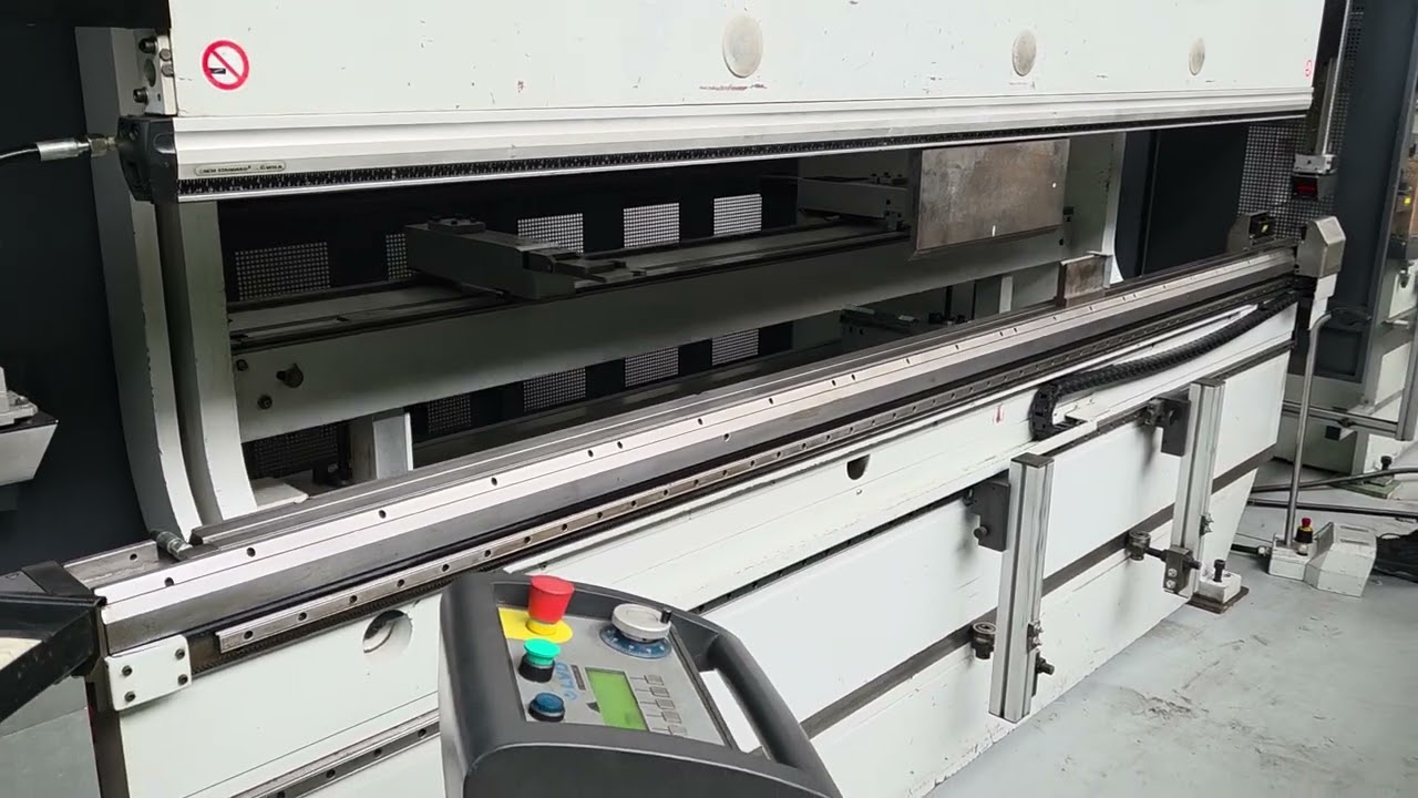 LVD PPEB 135 30 CNC Press Brake 2007