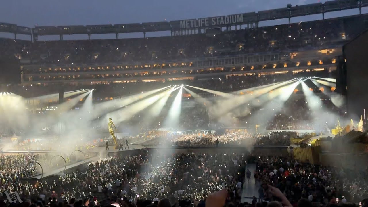 Playboi Carti - FINE SHIT (Live @ MetLife Stadium) After Hours Til Dawn Tour