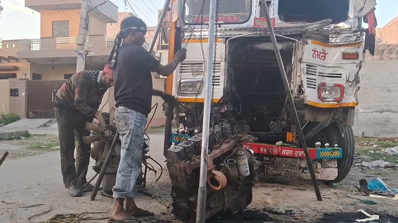 Truck ka engine change karne ki videoट्रक का इंजन चेंज करने का वीडियो