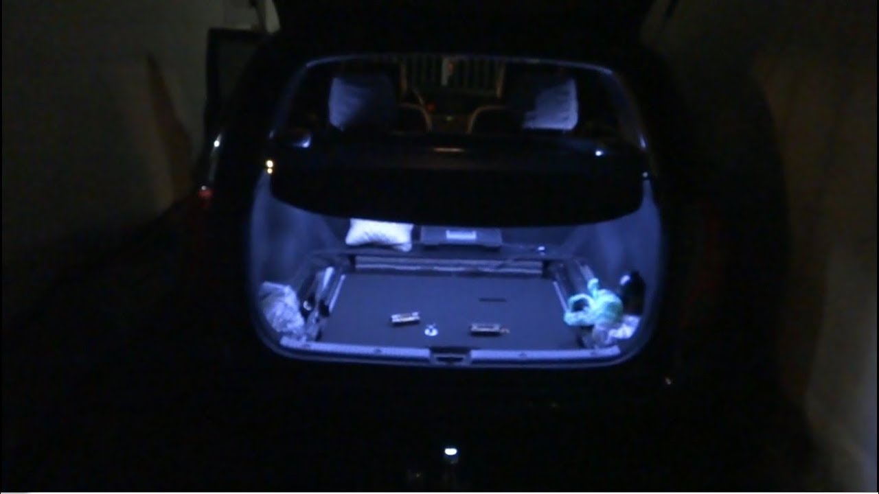 COMO INSTALEI LUZ DE LED NO PORTA-MALAS DA MINHA TOYOTA FIELDER. VEJA COMO FICOU SUPER ILUMINADO
