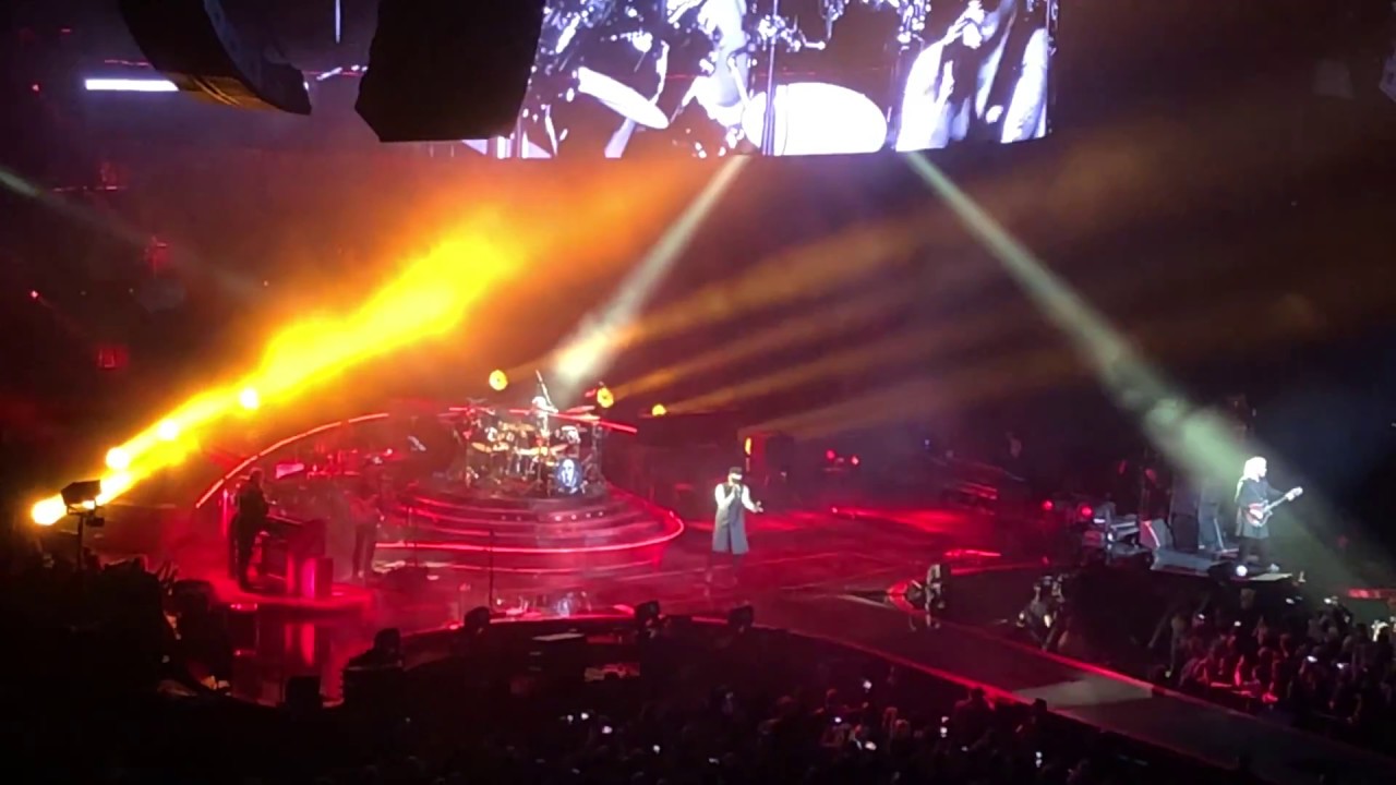 Queen + Adam Lambert Liverpool 28 Nov opening number