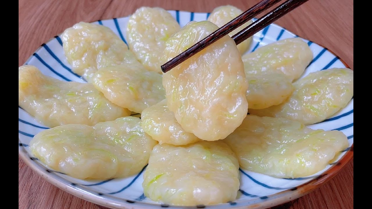 立秋后冬瓜最美味，加碗面粉做冬瓜糕，不油炸，柔软筋道好吃