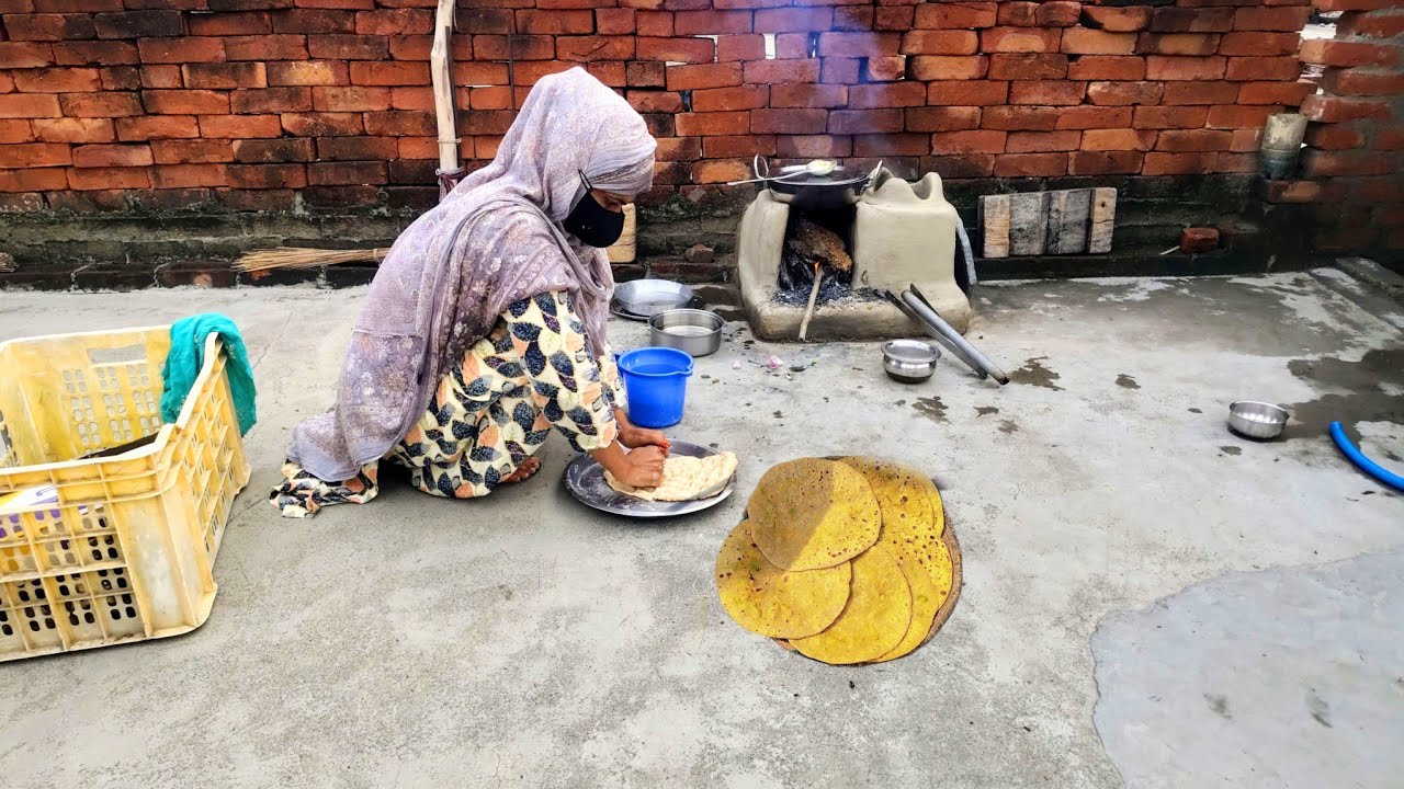 Matar Aloo Puri paratha village cooking recipe 🥞 traditional Breakfast Aloo paratha