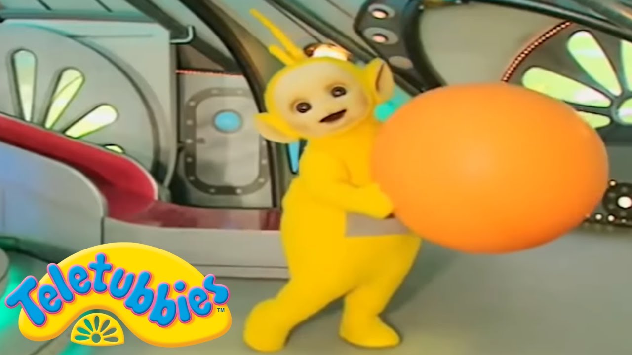 Teletubbies | Laa-Laa Plays with her Ball in the Home Dome | Official Classic Full Episode