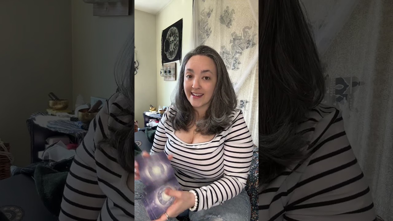 Mid-Day Message 🔮 Bedroom Tales ✨ Sudden changes align you to a new emotional journey 🌸
