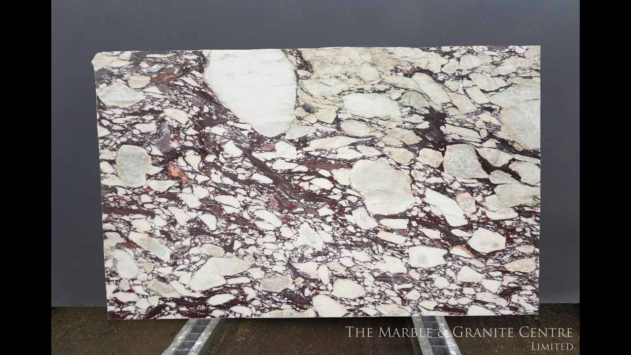 Calacatta Viola Extra 1st, polished 20mm slabs. Block no. 15372