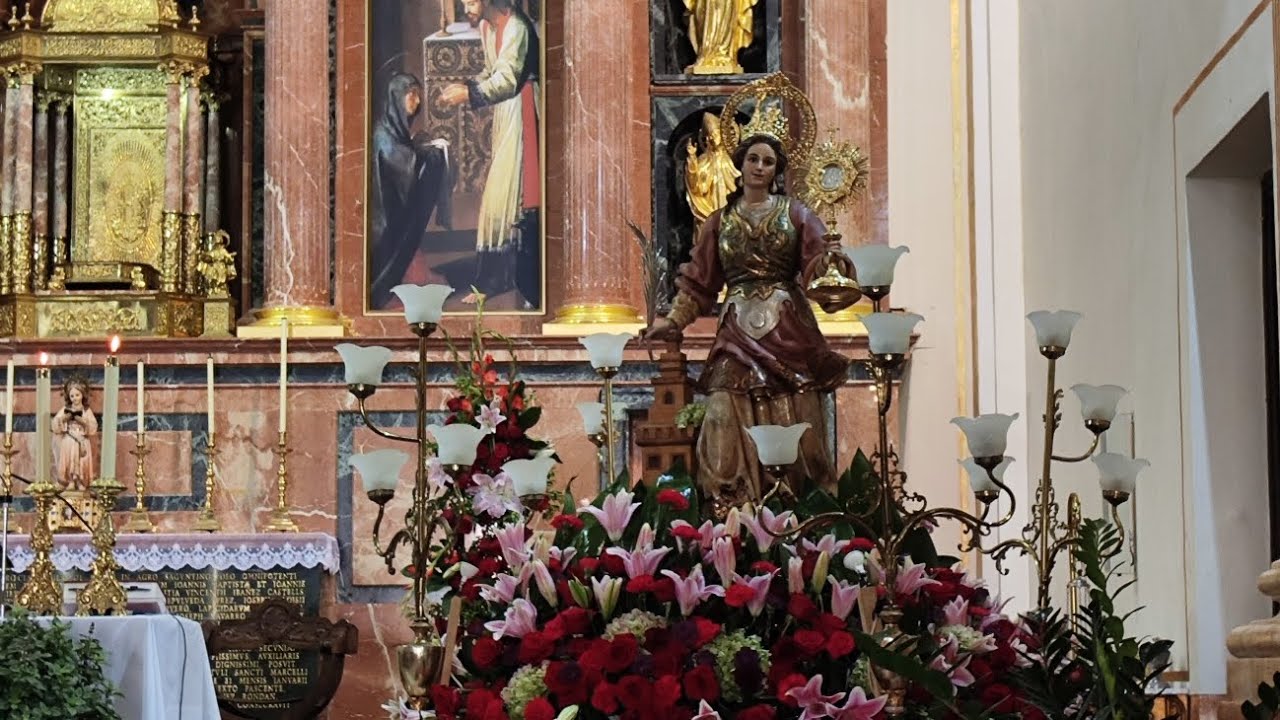 Danses, campanes, música i coets. Entrada de Santa Bàrbara a l'església, Baixá 2024