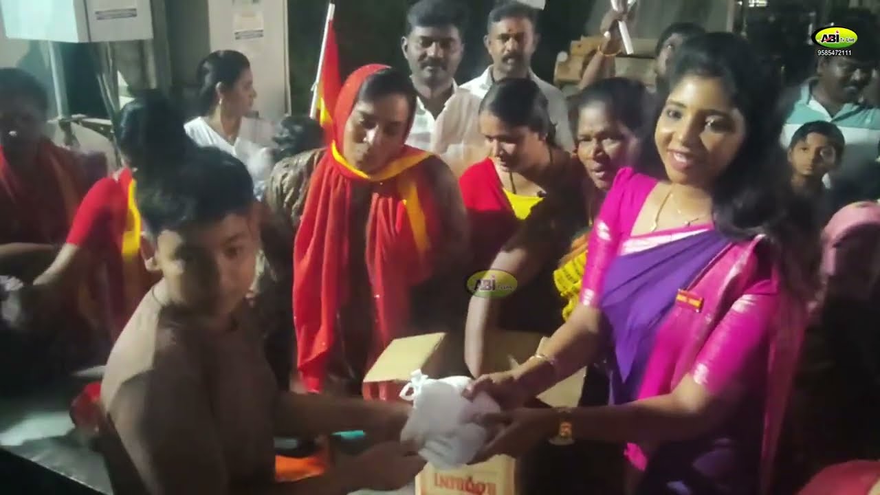 நெல்லையில் தவெக  மகளிர் அணி சார்பில் மகளிர் தின  கொண்டாட்டம் / நலத்திட்ட உதவி