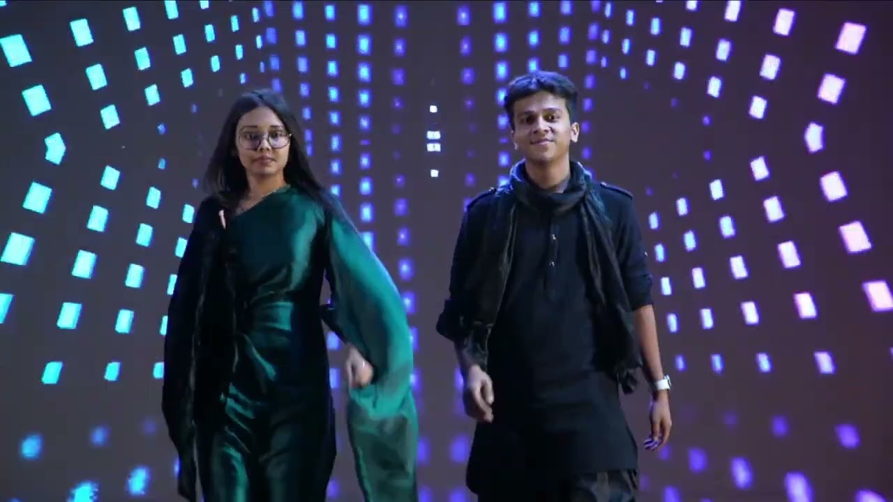 A Fashion Show Spectacle Like Never Before