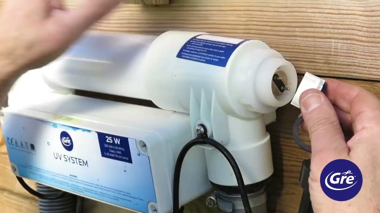 Montaje del sistema de desinfección UV para la limpieza de la piscina