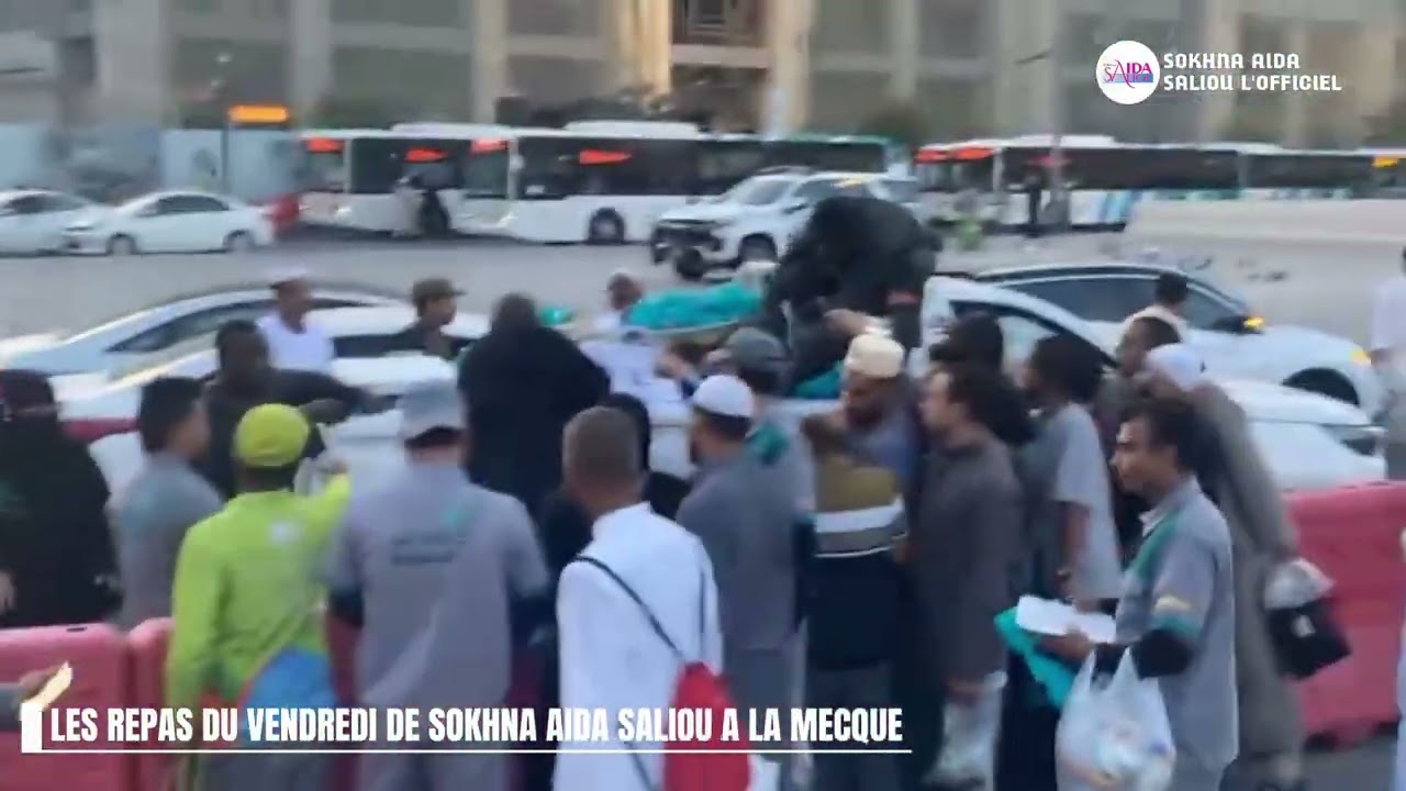 DISTRIBUTION DES REPAS DU VENDREDI DE SOKHNA AIDA SALIOU A LA MECQUE CE27/02/2026