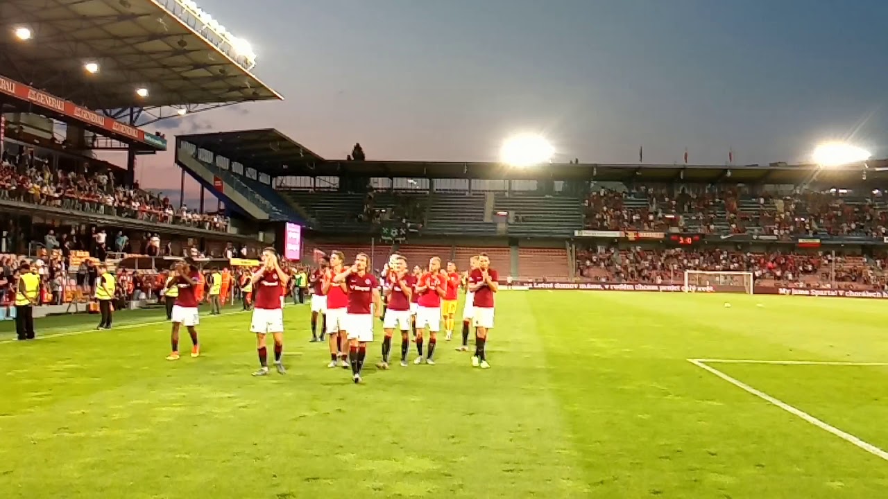 Konec utkání Sparta - Příbram + pyro + Na srdci 