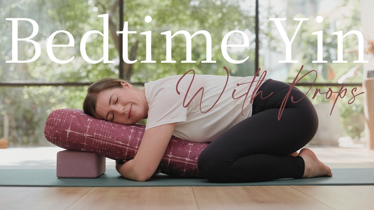 Yin Yoga Bedtime 30 Minutes With Props || Full-Body Deep Stretch with Bolster &/or Yoga Blocks