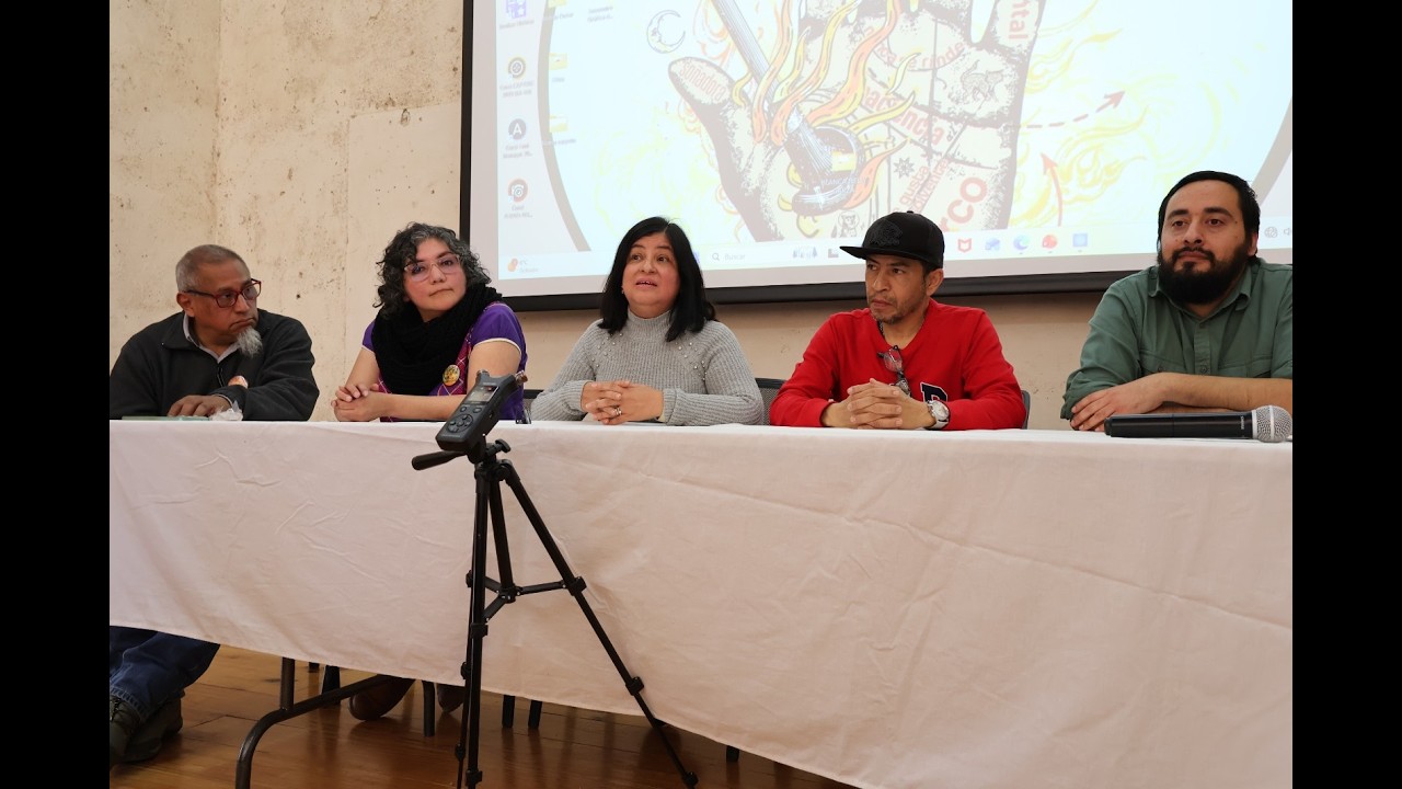 MESA REDONDA TERRITORIOS DE ENCUENTRO - COMUNIDAD GRÁFICA