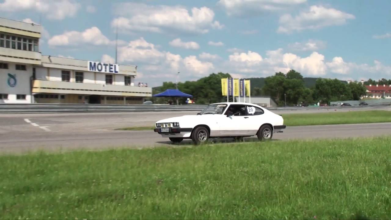 Agnieszka Kulbicka - Ford Capri Mk III 2.9EFI V6 - 