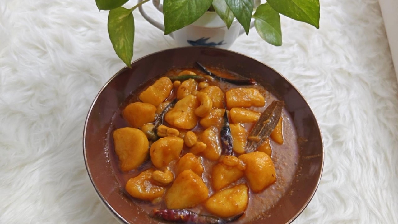 🥔 ভিন্ন স্বাদের অল্প সময়ে অল্প মসলায় আলুর দম | Easy Aloor Dom Recipe | Quick Bangla Curry