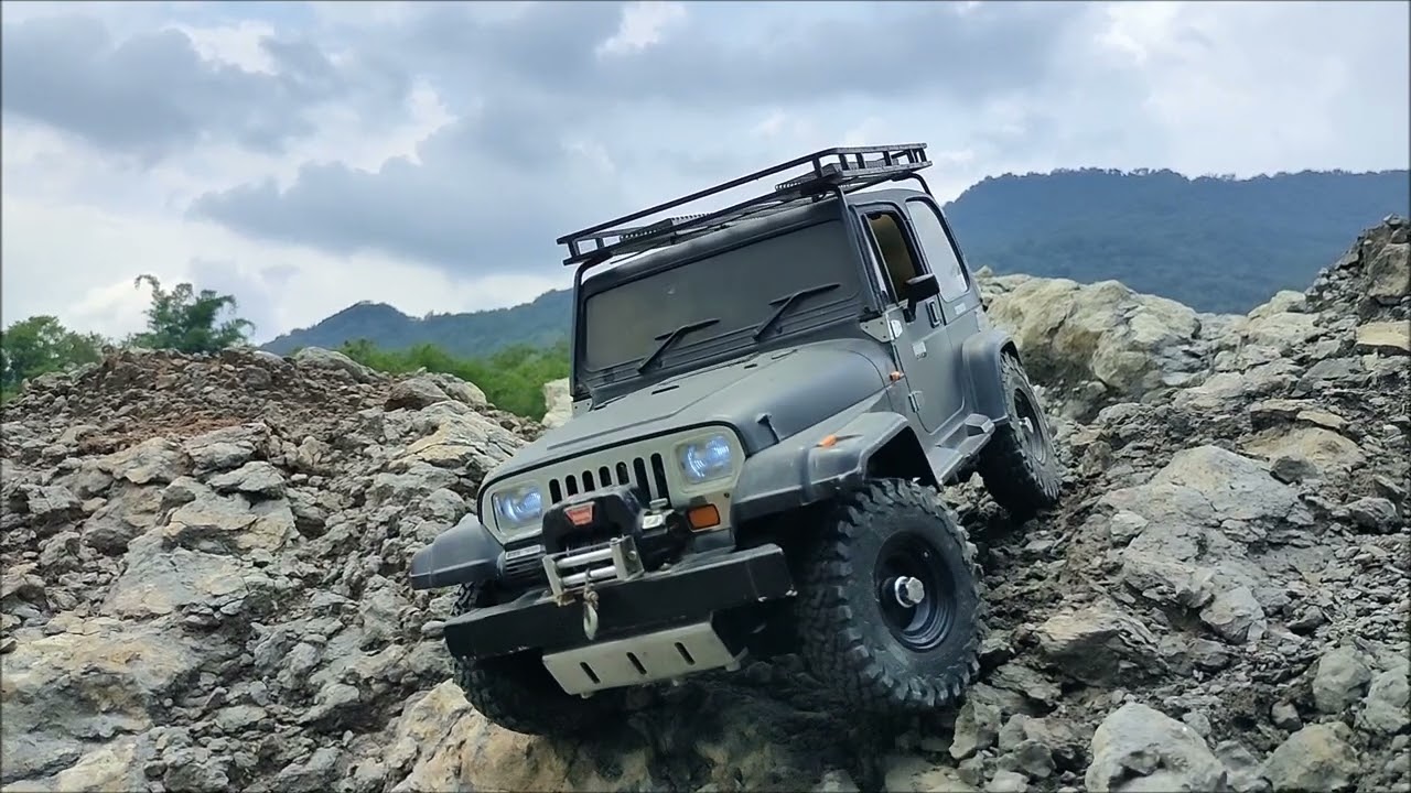 TAMIYA CC01 JEEP WRANGLER YJ RACING IN TAIWAN #20