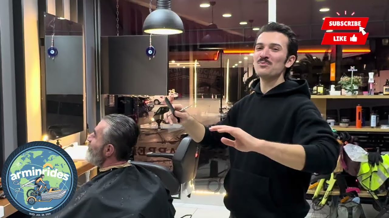 Bisikletle gezen Abi bugün bana denk geldi😅#bicycle #bicycletrip #barber #biketrip #cycling #road 
