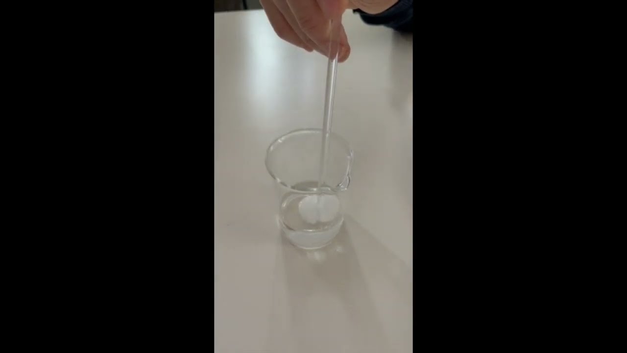 Cristallizzazione acetato di sodio