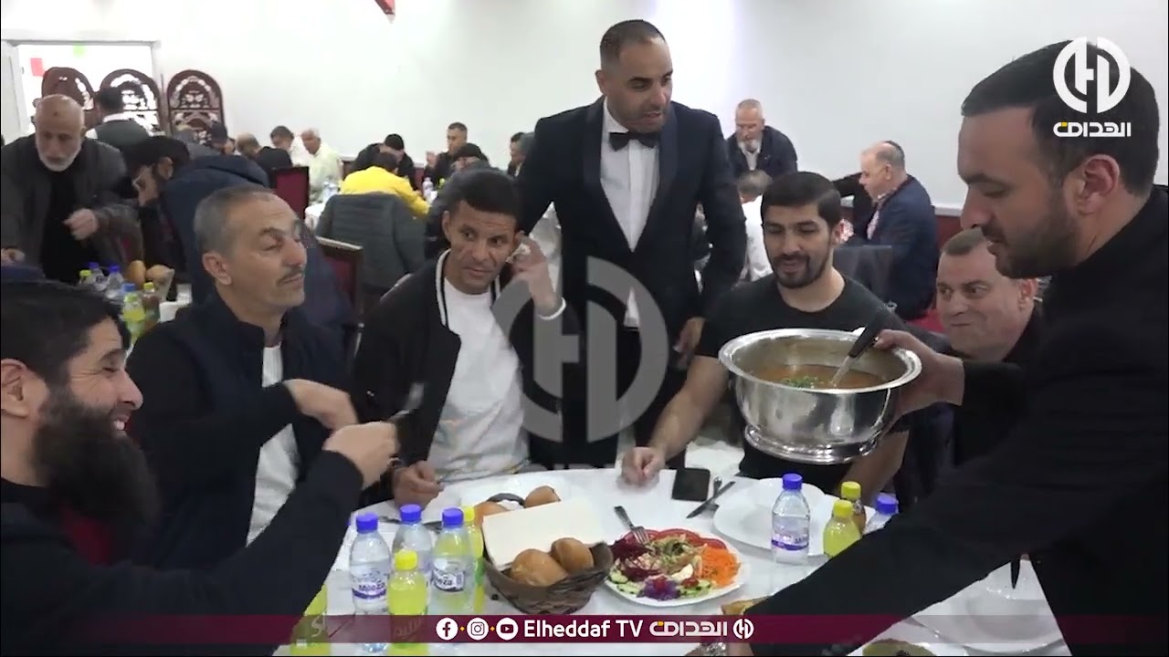 اللاعب السابق لعديد الأندية الجزائرية ومحلل قناة الهداف أكساس يطلق العزوبية و يدخل القفص الذهبي
