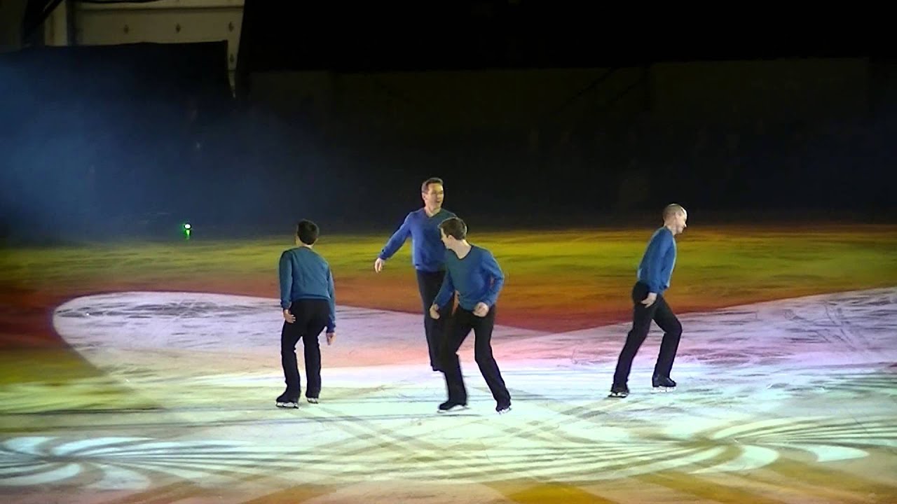 Kurt Browning, Jeffrey Buttle, Patrick Chan, Elvis Stojko perform together