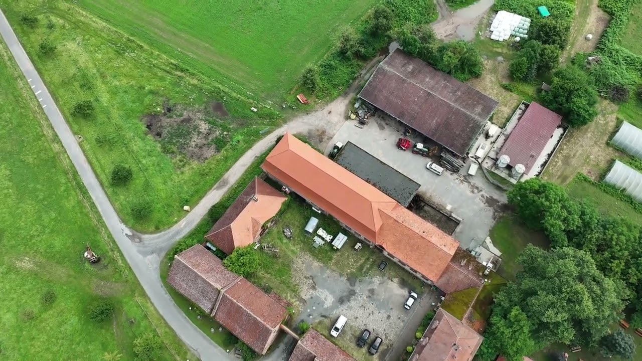Neue P&auml;chter f&uuml;rs Hofgut Patershausen in Heusenstamm gesucht: So sieht die Liegenschaft von oben aus