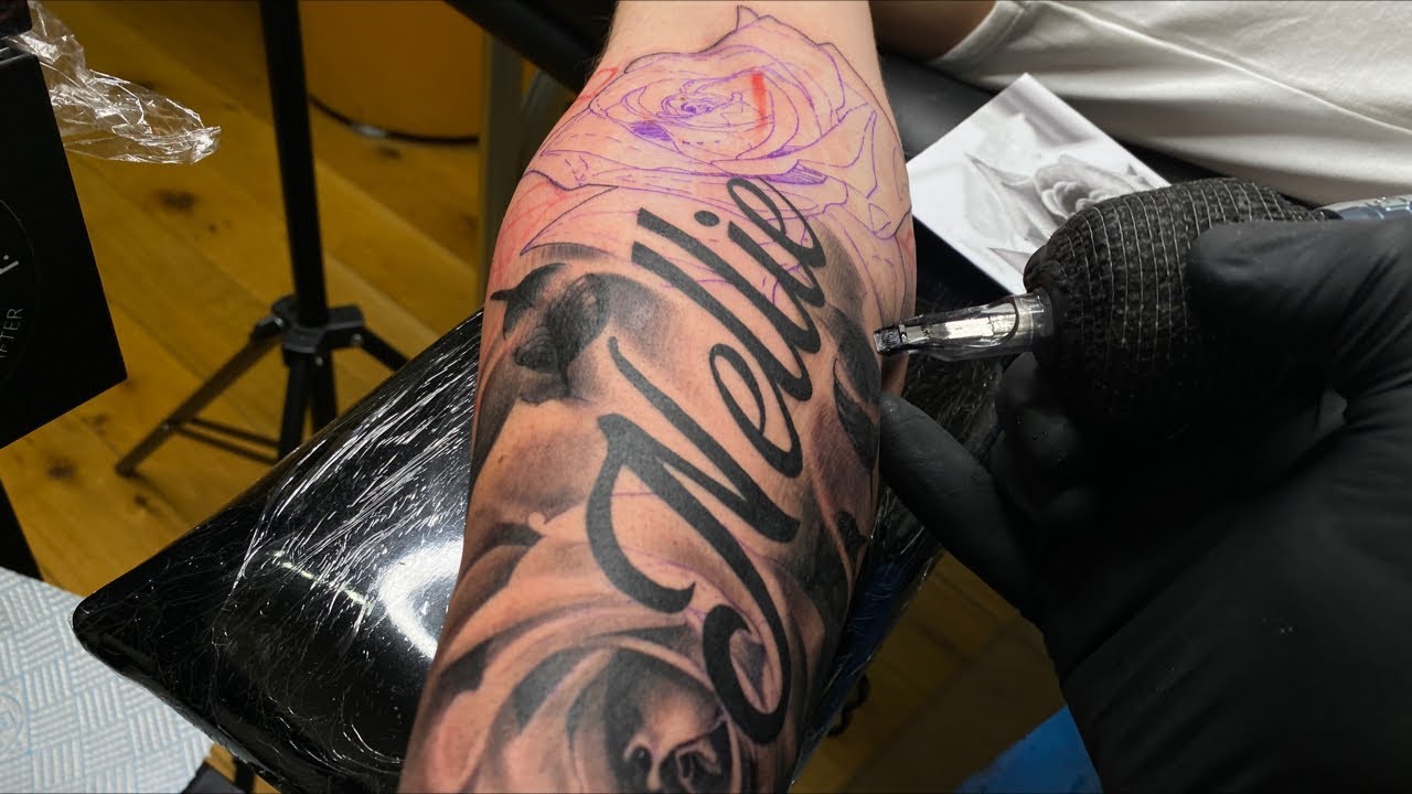 LIVE TATTOO: FOREARM SCRIPT & ROSES 🌹