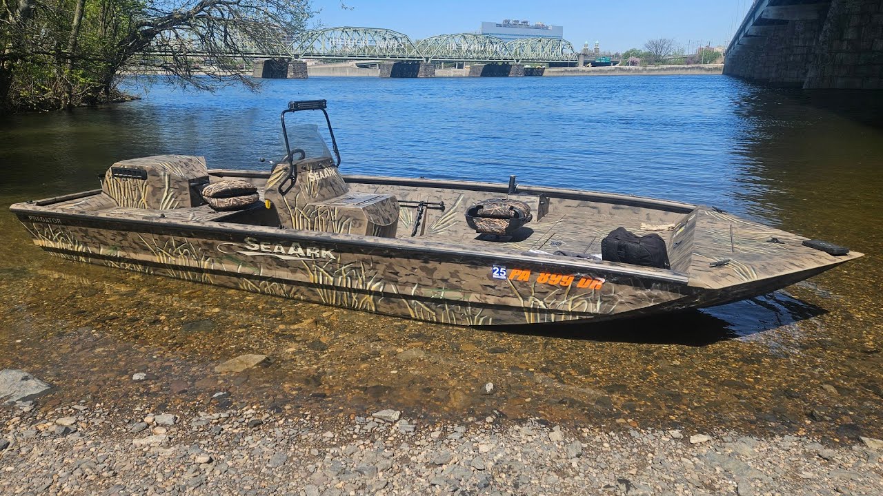 SeaArk Predator Jet Boat Test / River Vlog With  @jennifersugint - NNKH