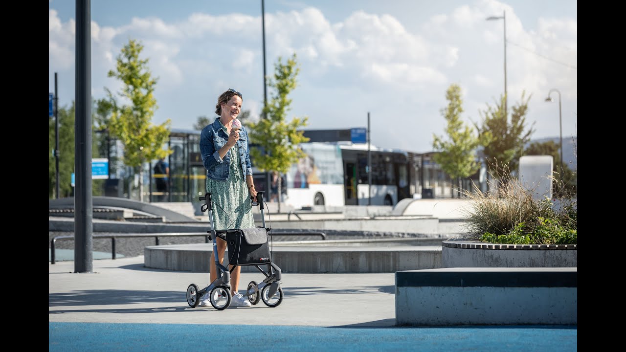 ROLLATOR CHIUDIBILE A CROCE, LEGGERO, RESISTENTE CON BORSA E SEDUTA, MANEGGEVOLE. TOPRO VIVA 5G