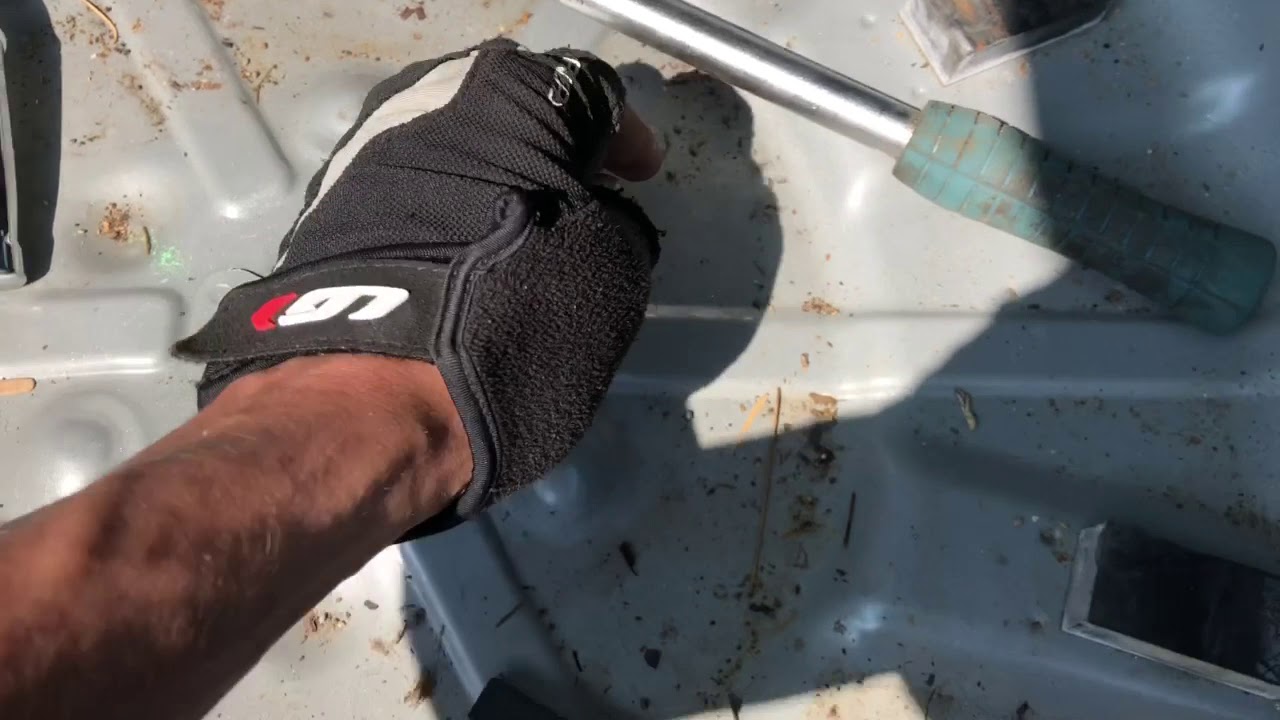Rear Struts 03-08 Vibe/Matrix