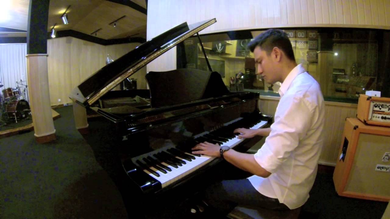 ALADDIN SOUNDTRACK - A WHOLE NEW WORLD PIANO - CHRISTIAN SUGIONO