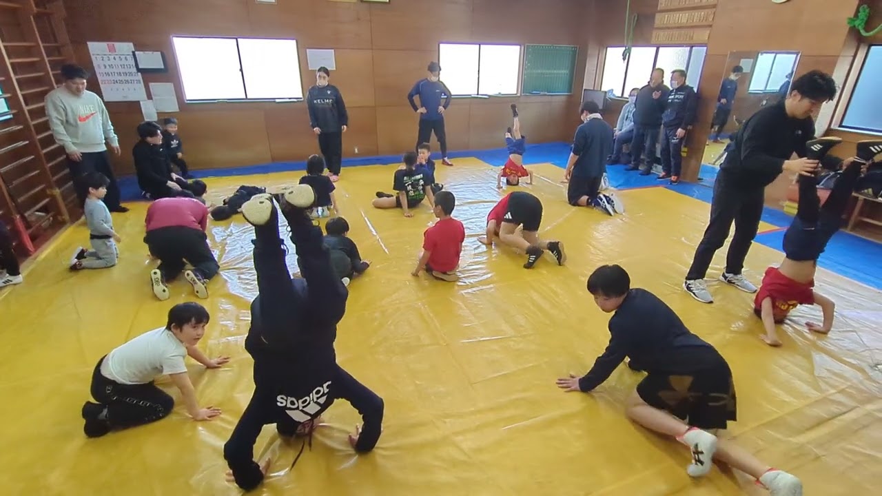 2026年2月22日　３点倒立