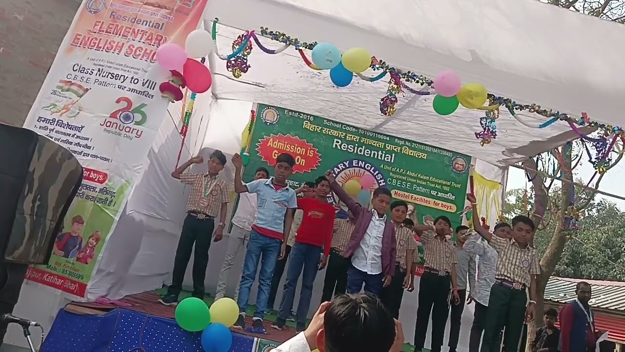 हम आशाब के खादिम 