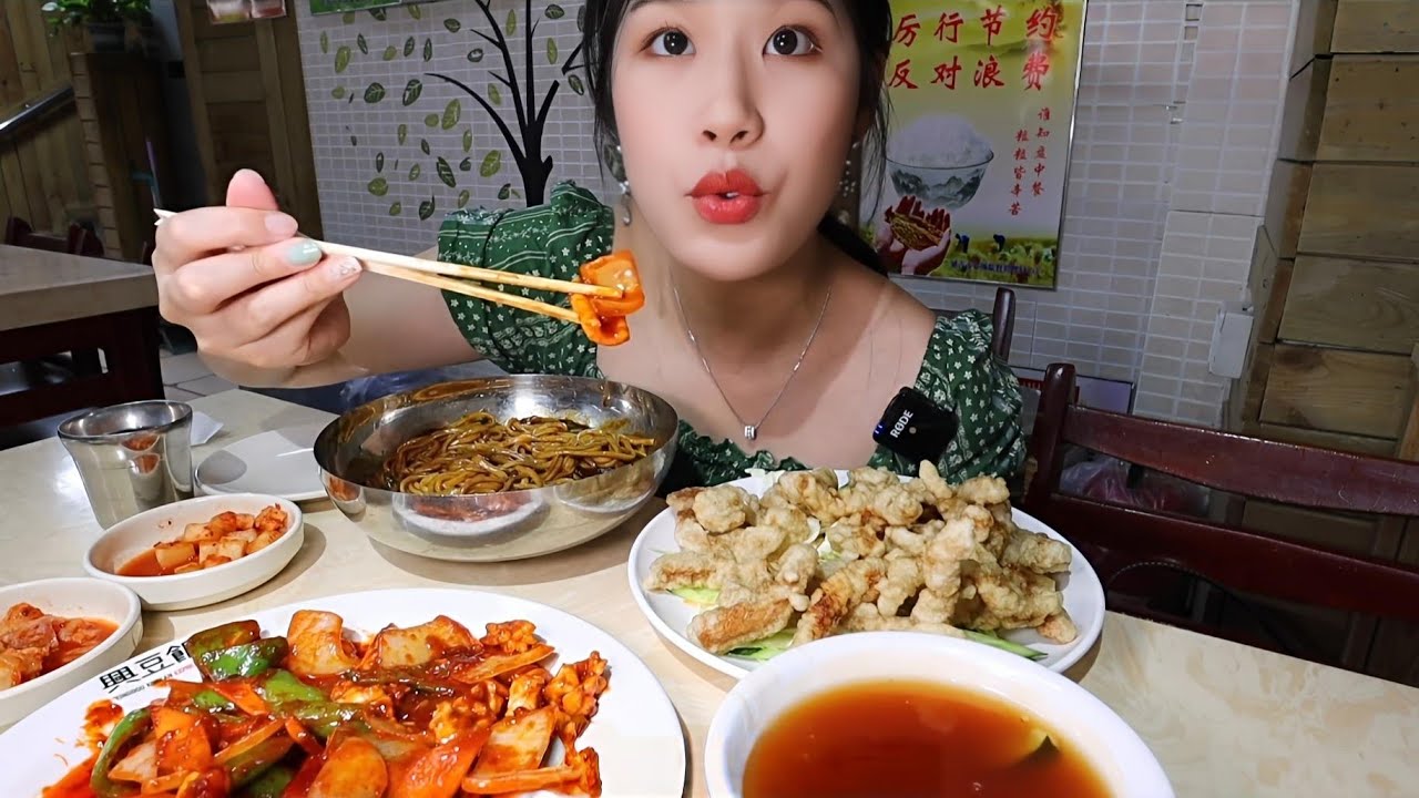 Yanji Waterfront Morning Market! A paradise for Korean cuisine, open only 3 hours a day!  Food VLOG