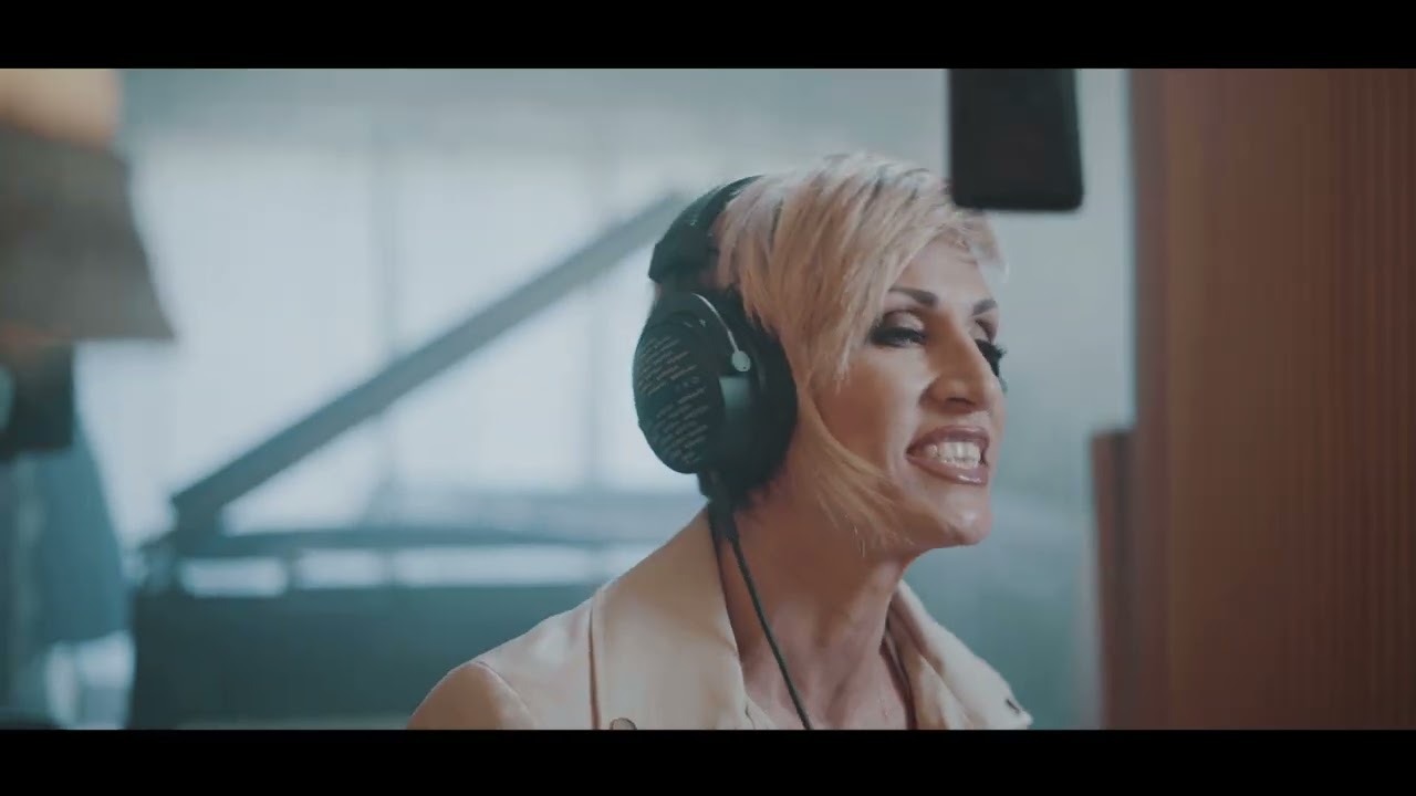 Annalisa Minetti - Diversamente Pazzesca