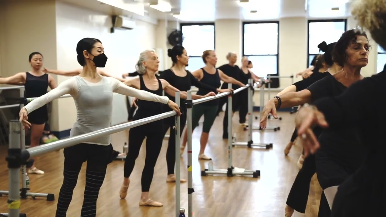 2023 Adult Ballet Beginner Barre: Tendu/Dégagé Front & Back, Full Body Stretches.