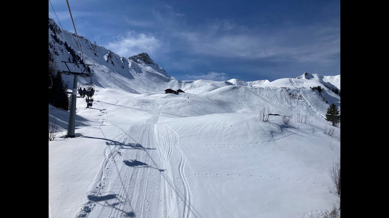 Adelboden ski snowboard swiss alps Bernland good snow slope in January 2024