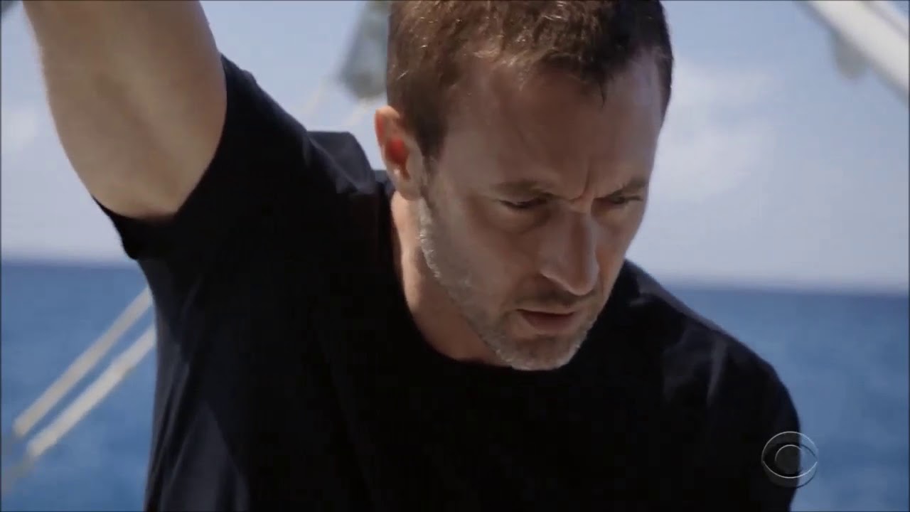 Hawaii Five-0 9x04 Steve and Danny (McDanno) Scenes